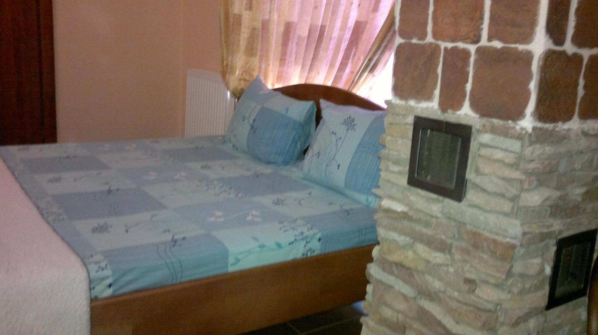 Adonis Otel Ujgorod Oda fotoğraf